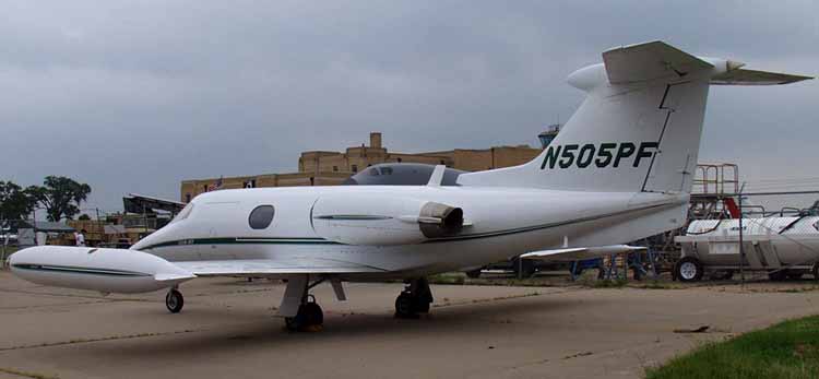 Learjet 23