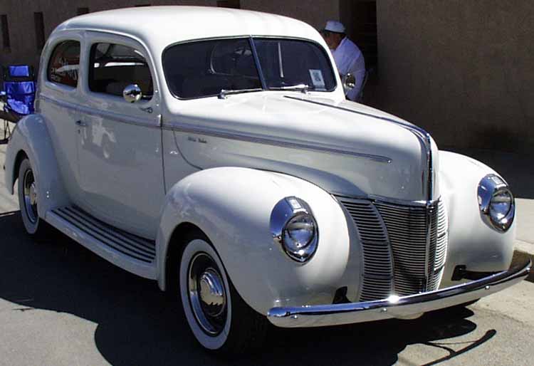 40 Ford Deluxe Tudor Sedan