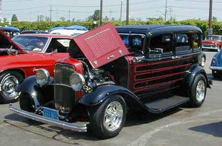 32 Ford Chopped ForDor Sedan
