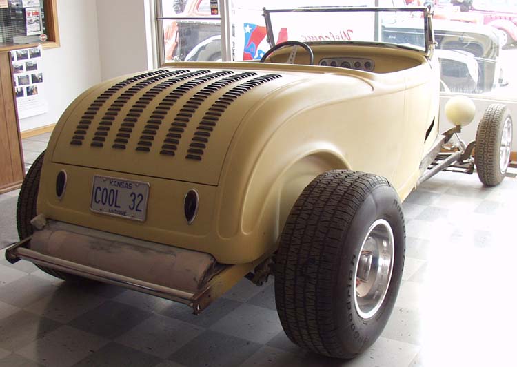 32 Ford Hiboy Roadster