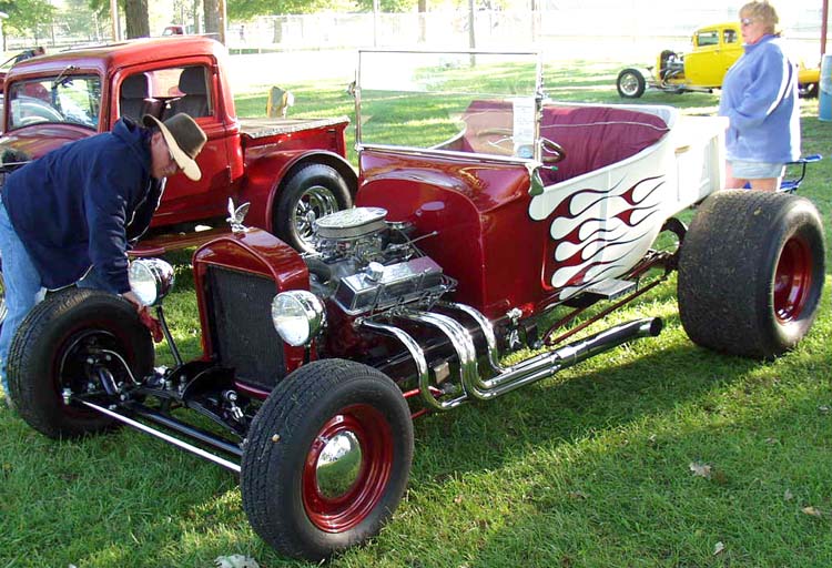 25 Ford Model T Bucket Roadster Pickup