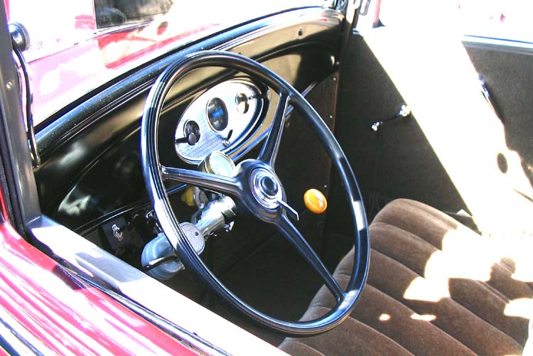 32 Ford ForDor Sedan Dash