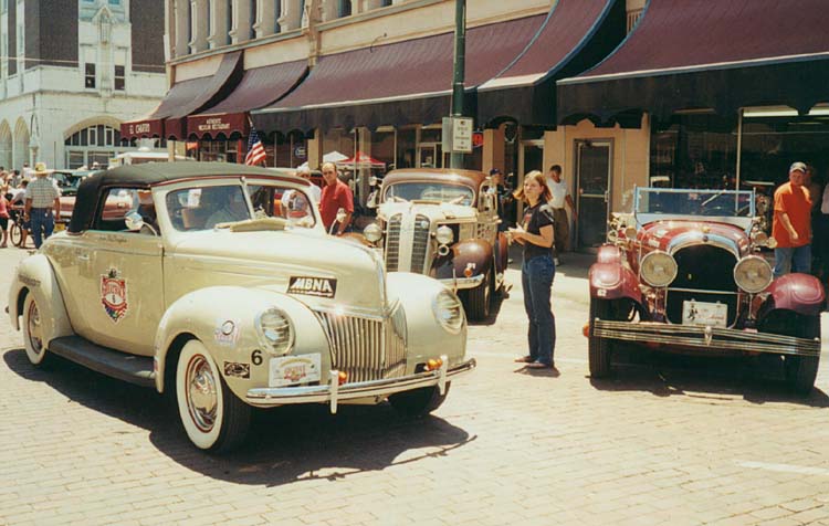 39 Ford Deluxe Convertible