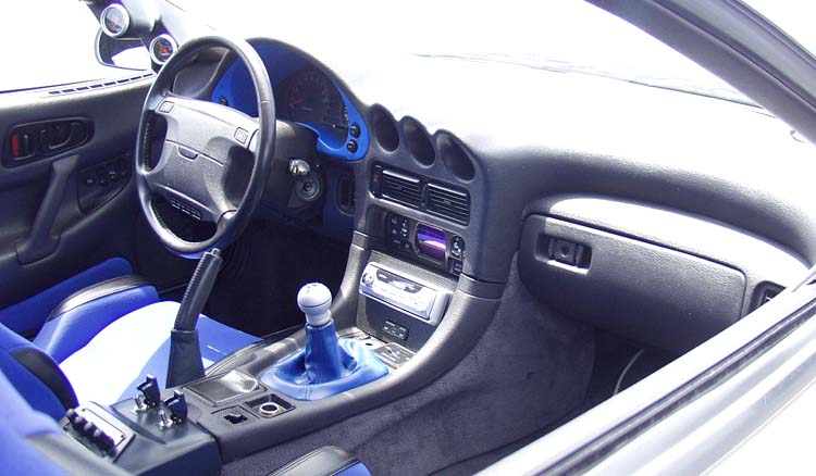 99 Mitsubishi 3000GT Coupe Dash