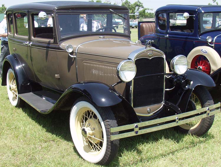31 Ford Model A ForDor Sedan