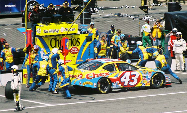 06 Dodge Charger Cheerios 43