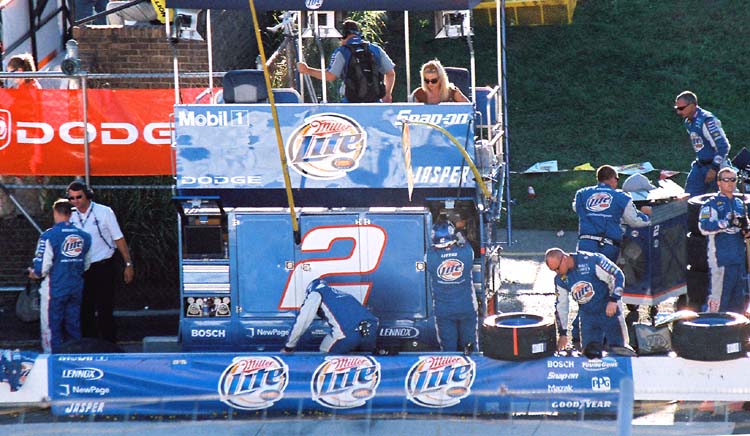 Pits Miller Lite 2