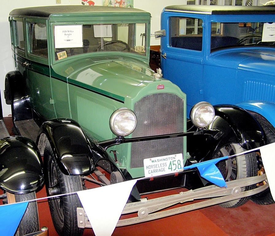 28 Willys Knight Model 51 4dr Sedan