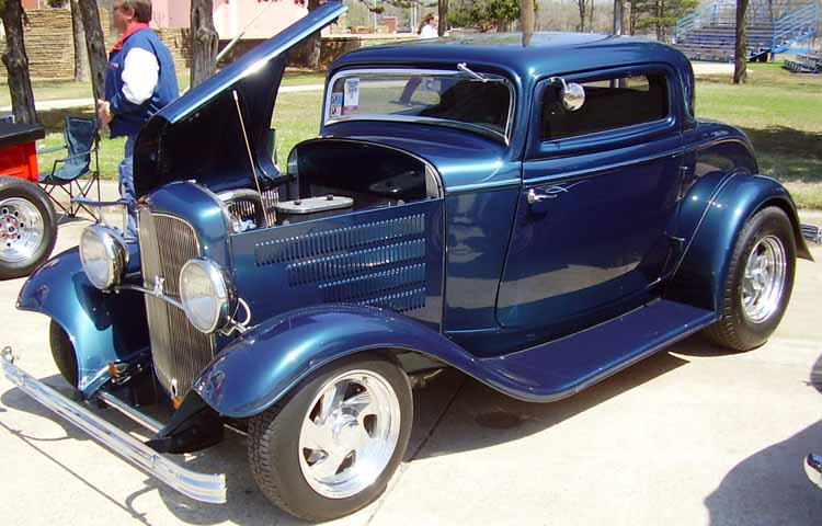 32 Ford Chopped 3W Coupe